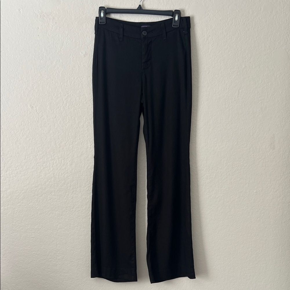 Like New! NYDJ Black Linen Blend Trouser Flare in Size 00P